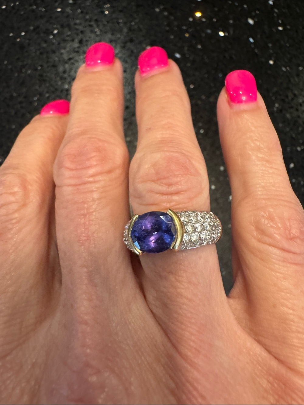 Show stopper Elegant Tanzanite & Diamond Women's Ring- appraisal with the ring )
